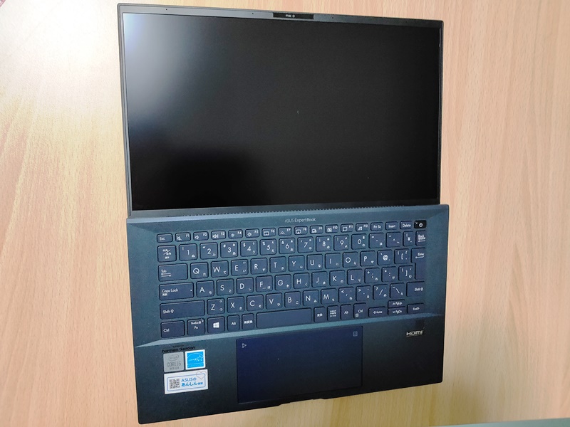 Asus ExpertBook B9 B9450FA　全開