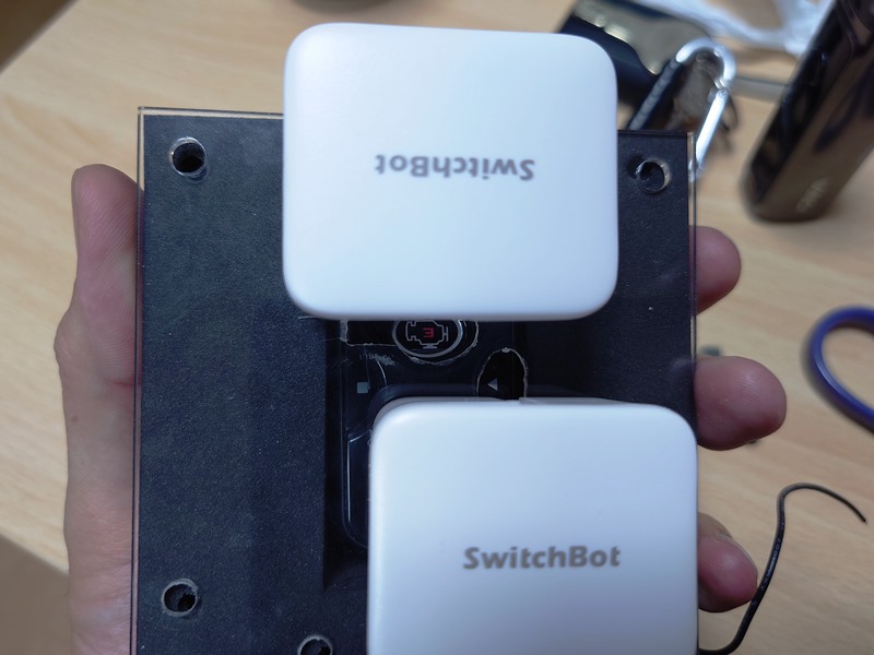 SwitchBotボット　取付け